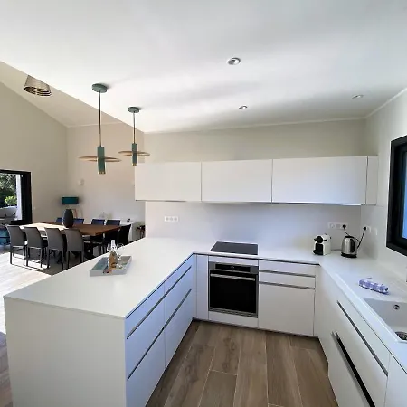 Isula By Intendance Excellency