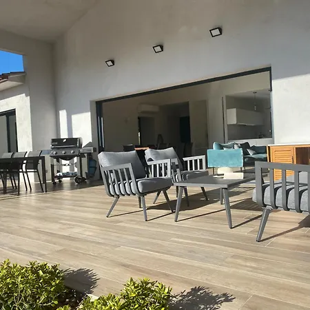 Isula By Intendance Excellency