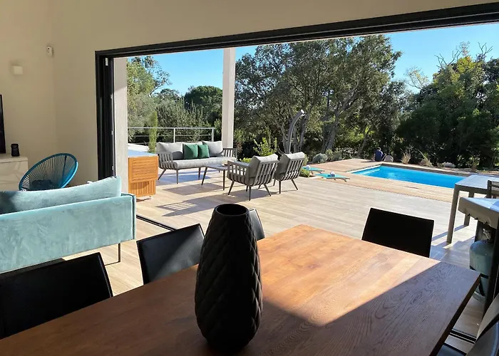 Isula By Intendance Excellency Sainte-Lucie-de-Porto-Vecchio